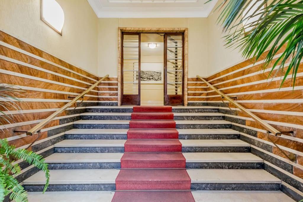 Vatican Chic House *